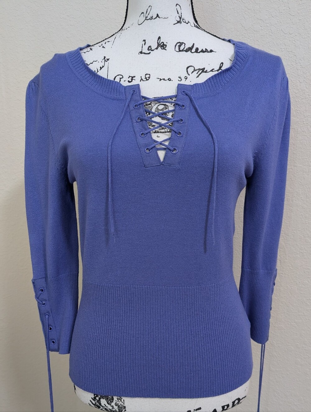 NWT•Forever21 Lace-Up Detailing Front, Back & Sleeves W/Ribbed Waist Top•MED💜💙